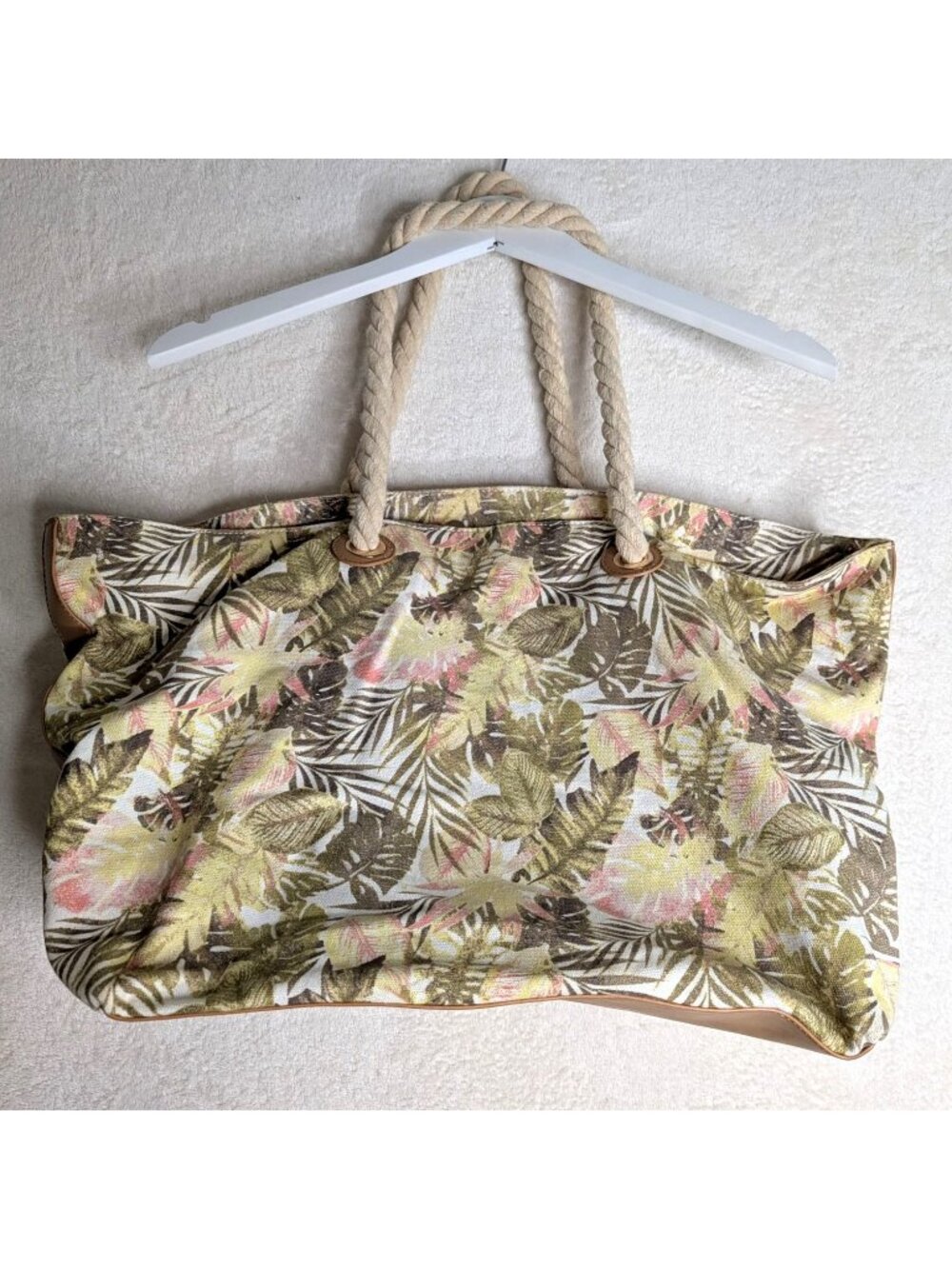 Margaritaville Tropical Print Canvas Tote Bag With Rope Handles & Faux Leather B - Picture 10 of 11